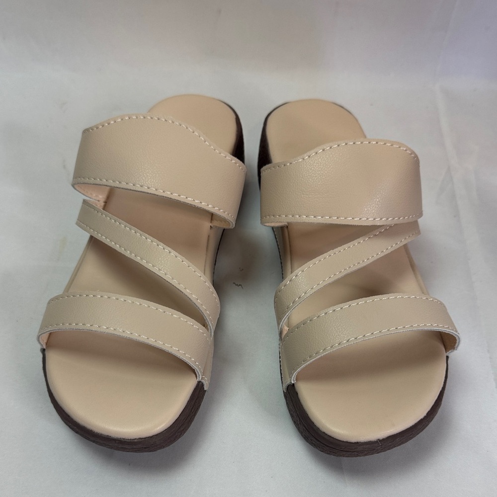 Elegant Cream Women's Sandals Woman’s Size 38/ 7.5